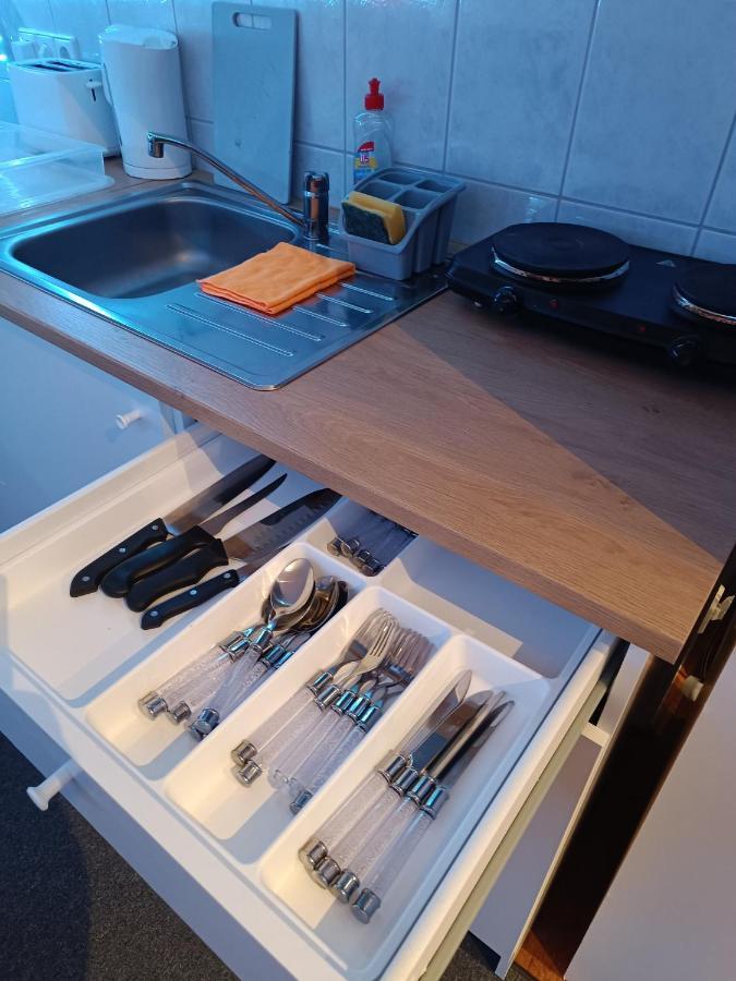In Villa 56 Qm Apartment, 24 H Check-In,Free Parking Hannover Kültér fotó