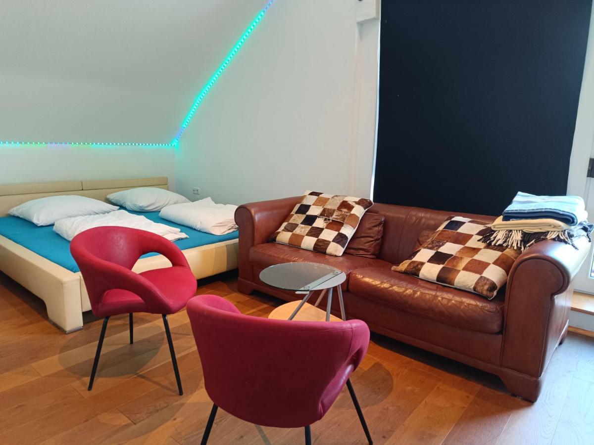 In Villa 56 Qm Apartment, 24 H Check-In,Free Parking Hannover Kültér fotó