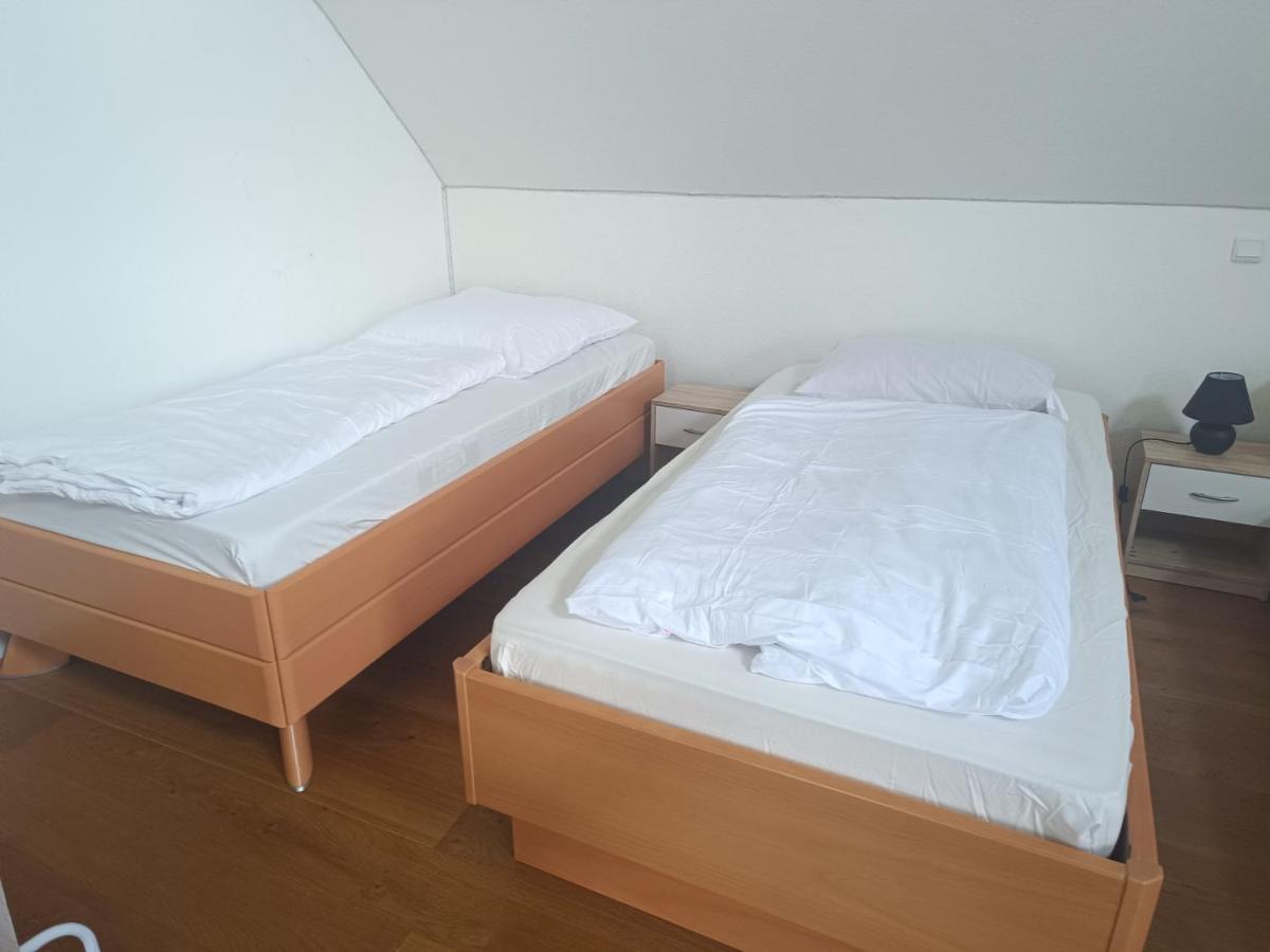 In Villa 56 Qm Apartment, 24 H Check-In,Free Parking Hannover Kültér fotó